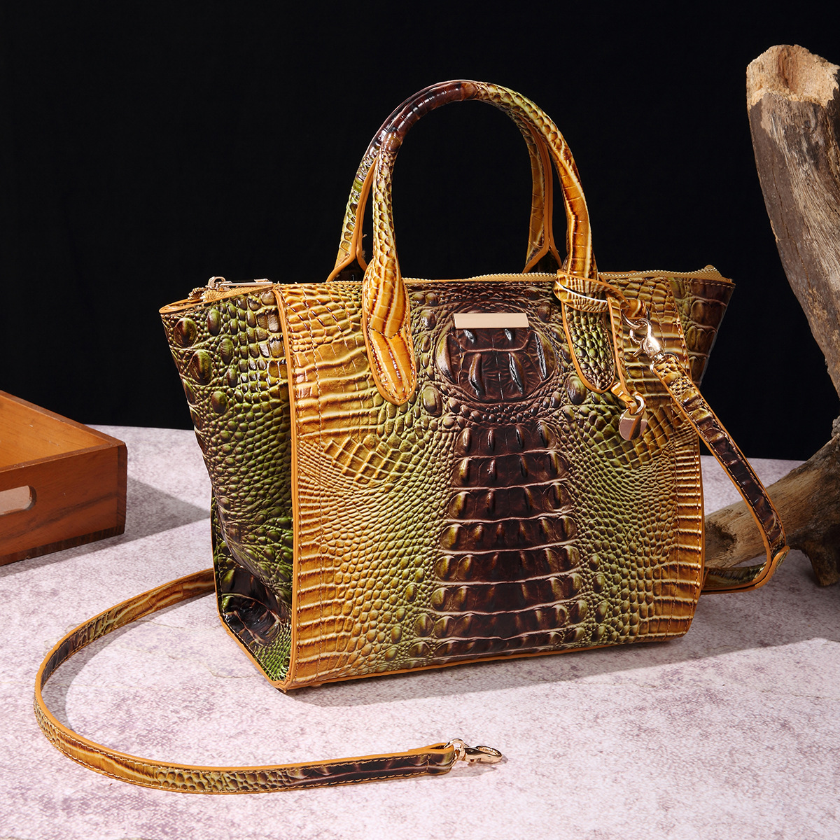 Crocodile pattern Designer Bra - Women'S Kipling Bags 리뷰 및 가격