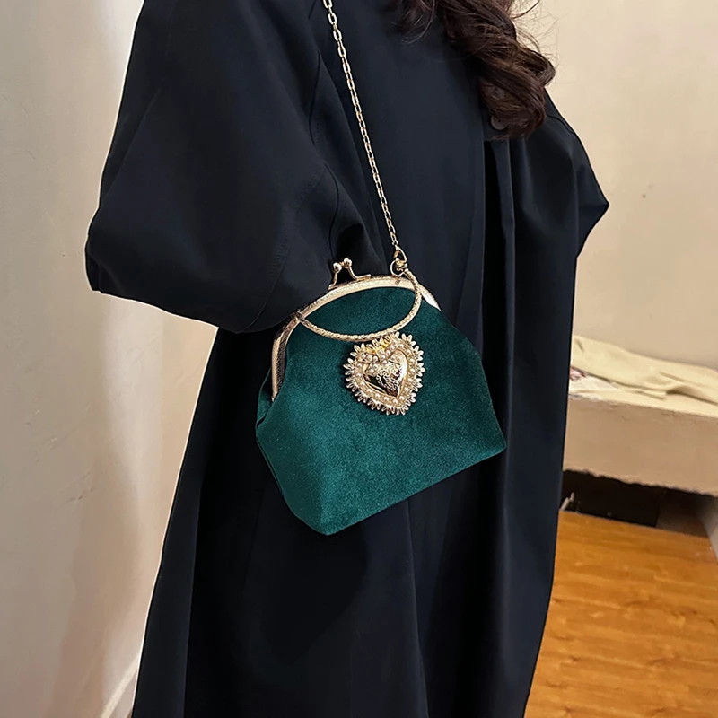 Chains Velvet Frame Heart Dinn - Women Hand Bags Sale 리뷰 및 가격